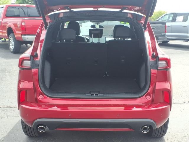 Certified 2024 Ford Escape ST-Line w/ Tech Pack #1 AWD/4WD image 7