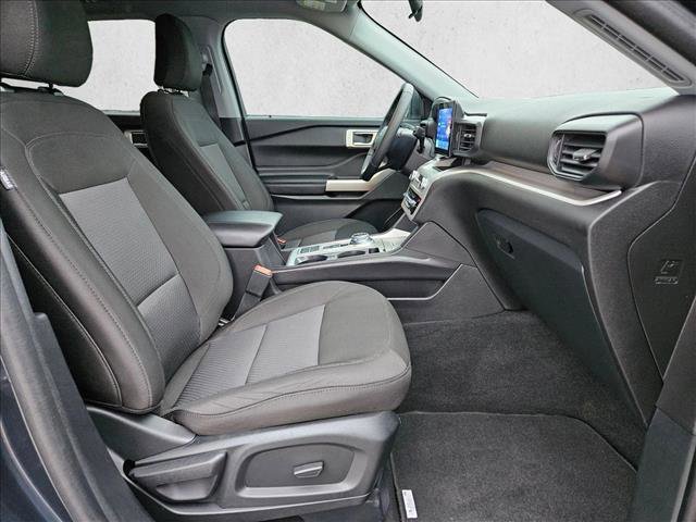 Certified 2024 Ford Explorer XLT RWD image 21