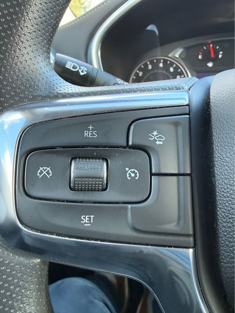 Used 2023 Chevrolet Blazer LT AWD/4WD image 21