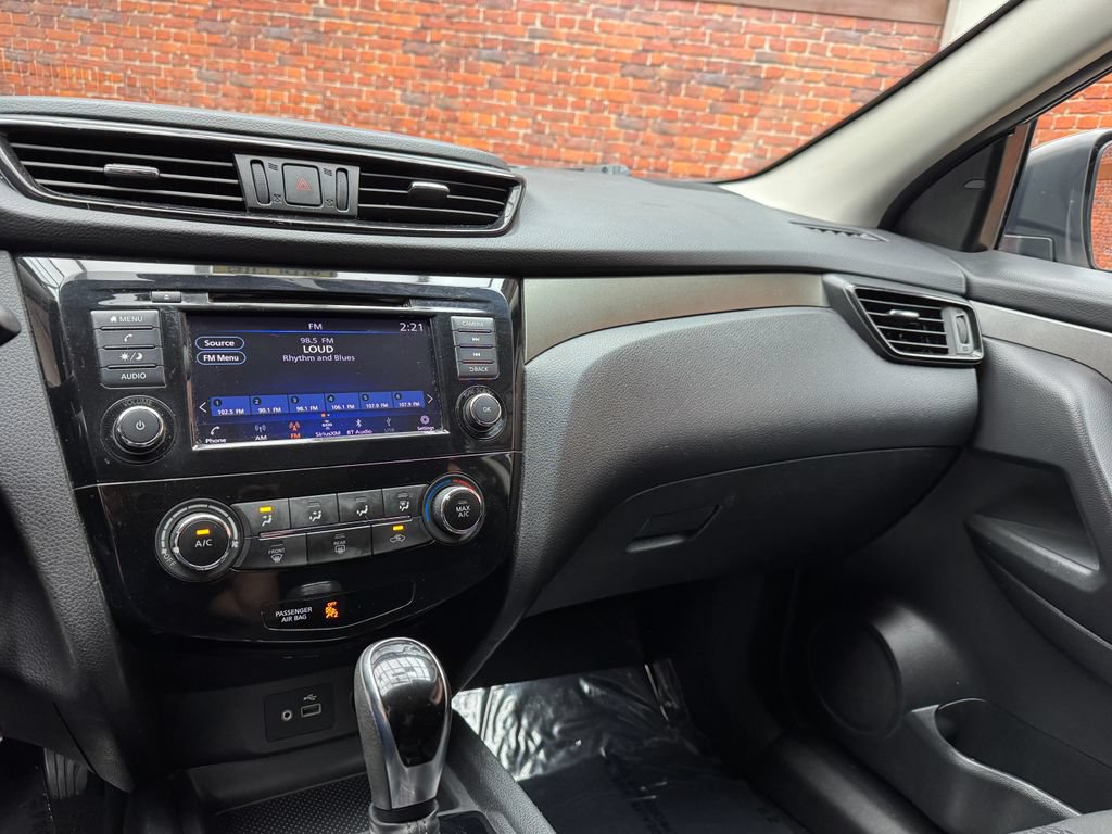 Used 2019 Nissan Rogue Sport S AWD/4WD image 19