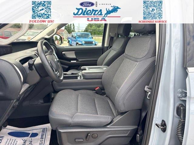 Certified 2025 Ford Expedition Active AWD/4WD image 11
