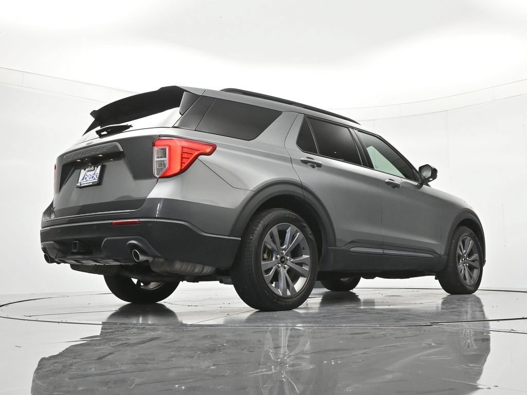Certified 2023 Ford Explorer XLT w/ Equipment Group 202A RWD image 42