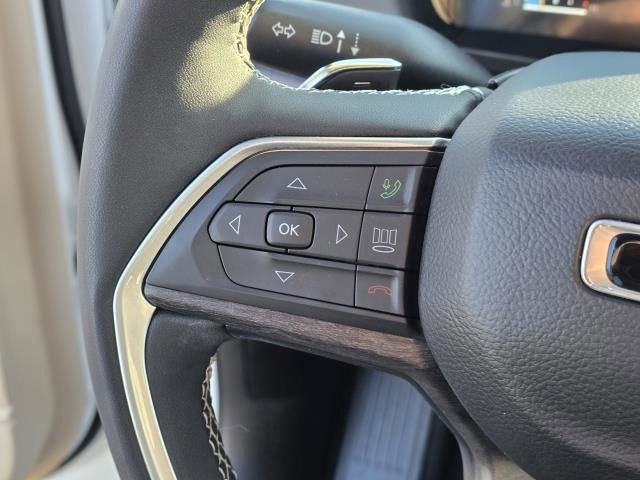 Used 2023 Jeep Grand Cherokee L Limited w/ Luxury Tech Group II image 30