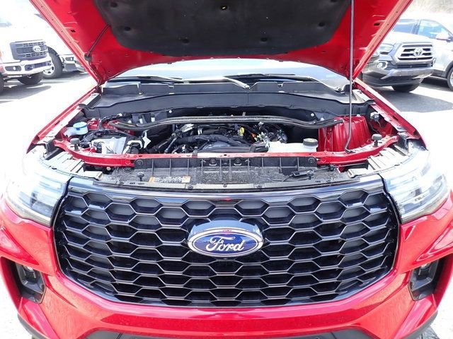 Certified 2025 Ford Explorer ST-Line w/ Premium Package image 15