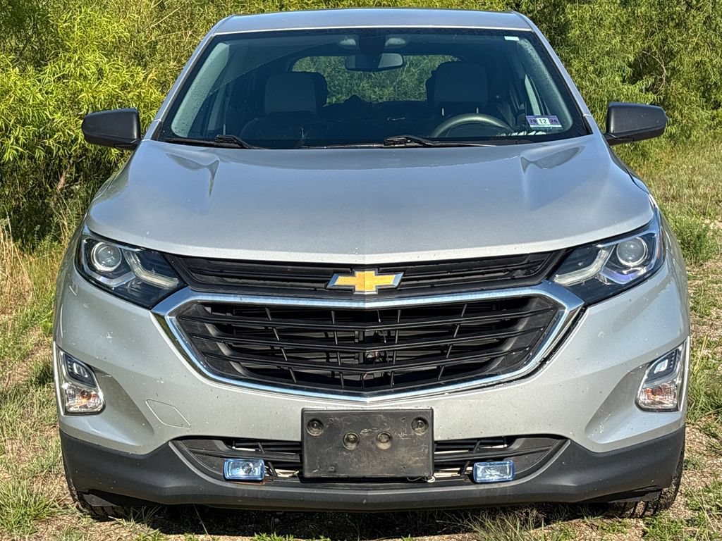 Used 2018 Chevrolet Equinox LS FWD image 2