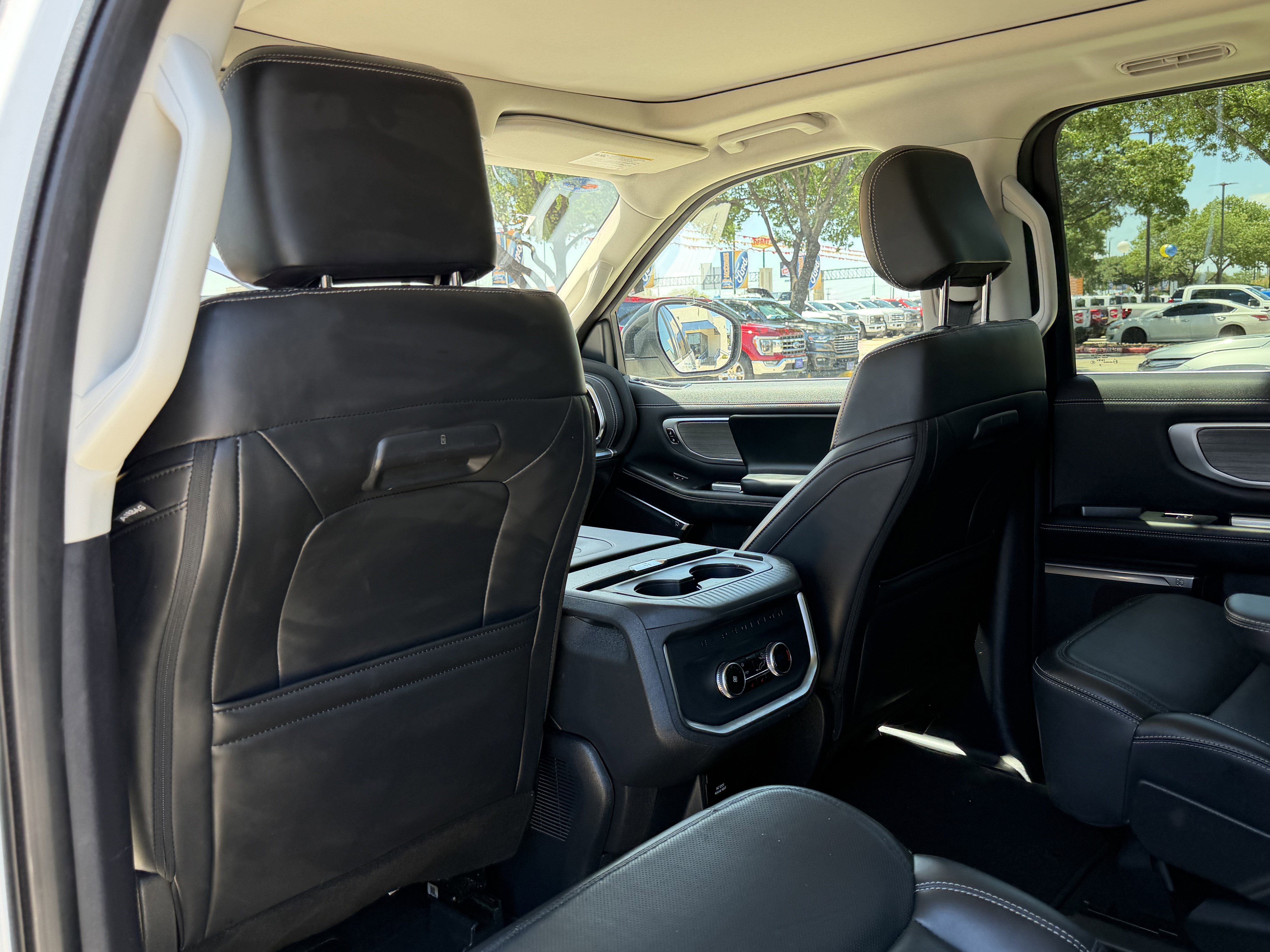 Certified 2025 Ford Expedition Max Platinum AWD/4WD image 13