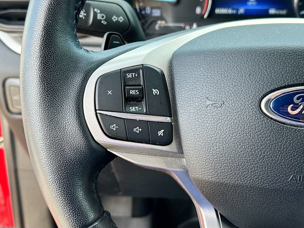 Certified 2020 Ford Explorer XLT RWD image 32