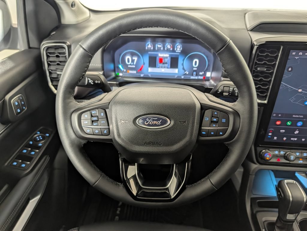Certified 2025 Ford Ranger Lariat w/ FX4 Off-Road Package AWD/4WD image 17