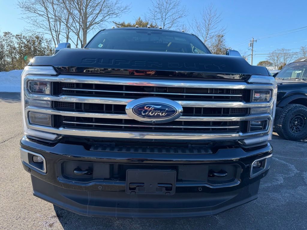 Certified 2025 Ford F350 Platinum w/ Platinum Plus Package image 4