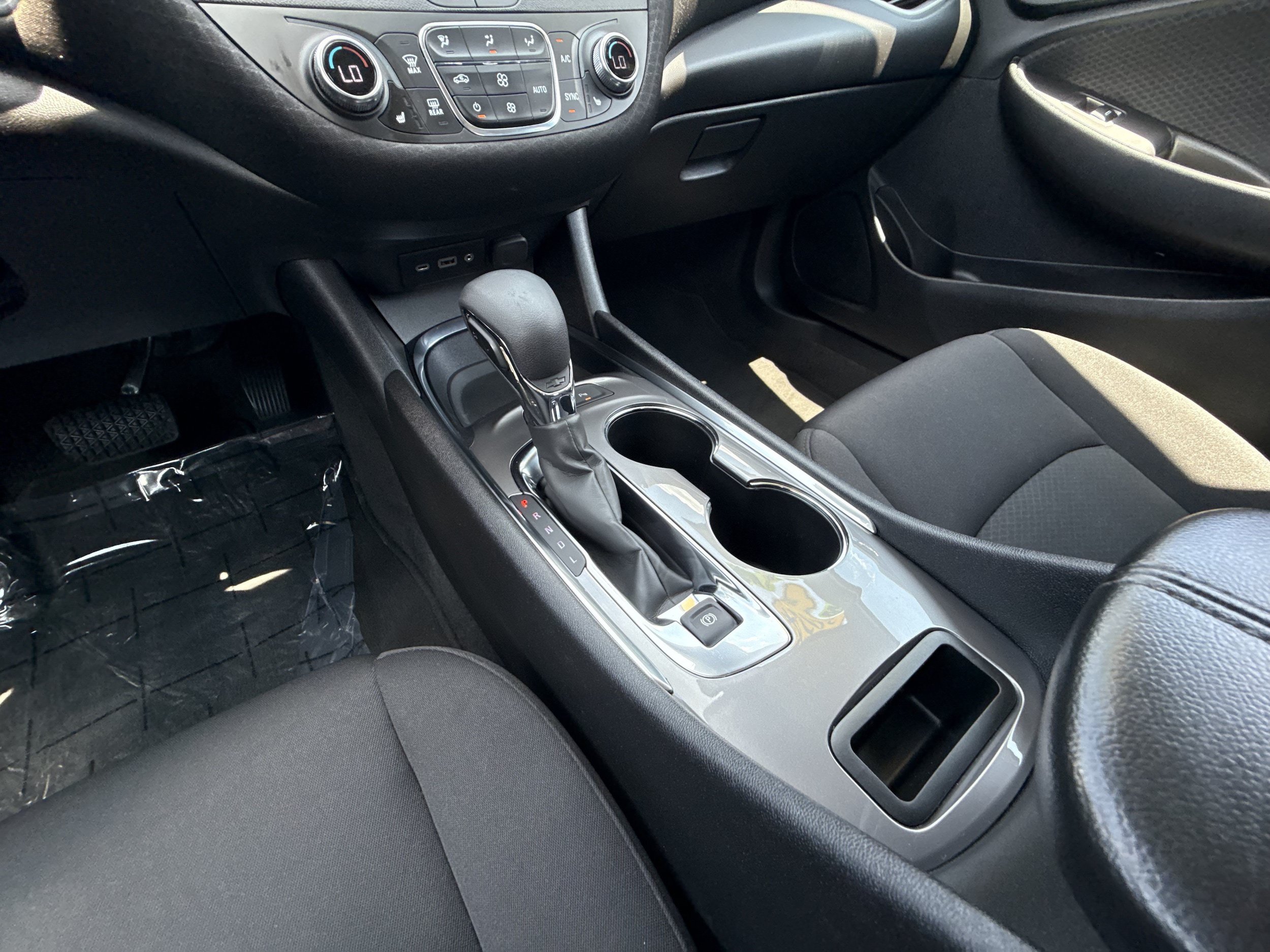 Used 2024 Chevrolet Malibu LT FWD image 19