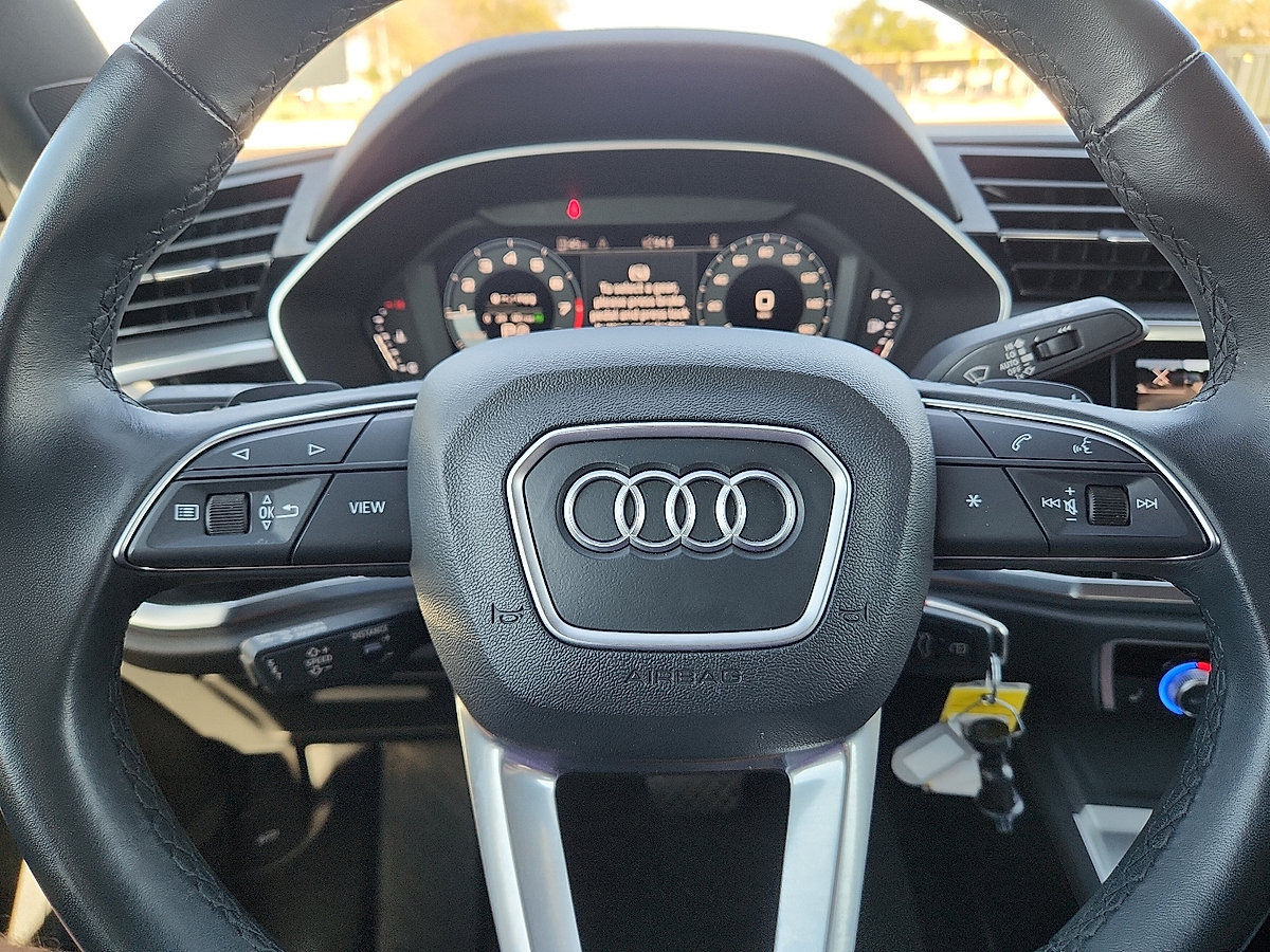 Used 2025 Audi Q3 2.0T Premium AWD/4WD image 10