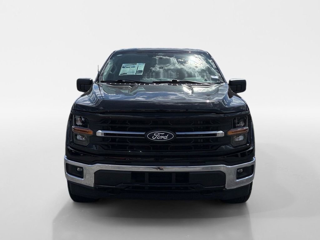 Certified 2025 Ford F150 XLT w/ Equipment Group 301A Standard image 9