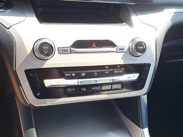 Certified 2023 Ford Explorer XLT w/ Equipment Group 202A image 33