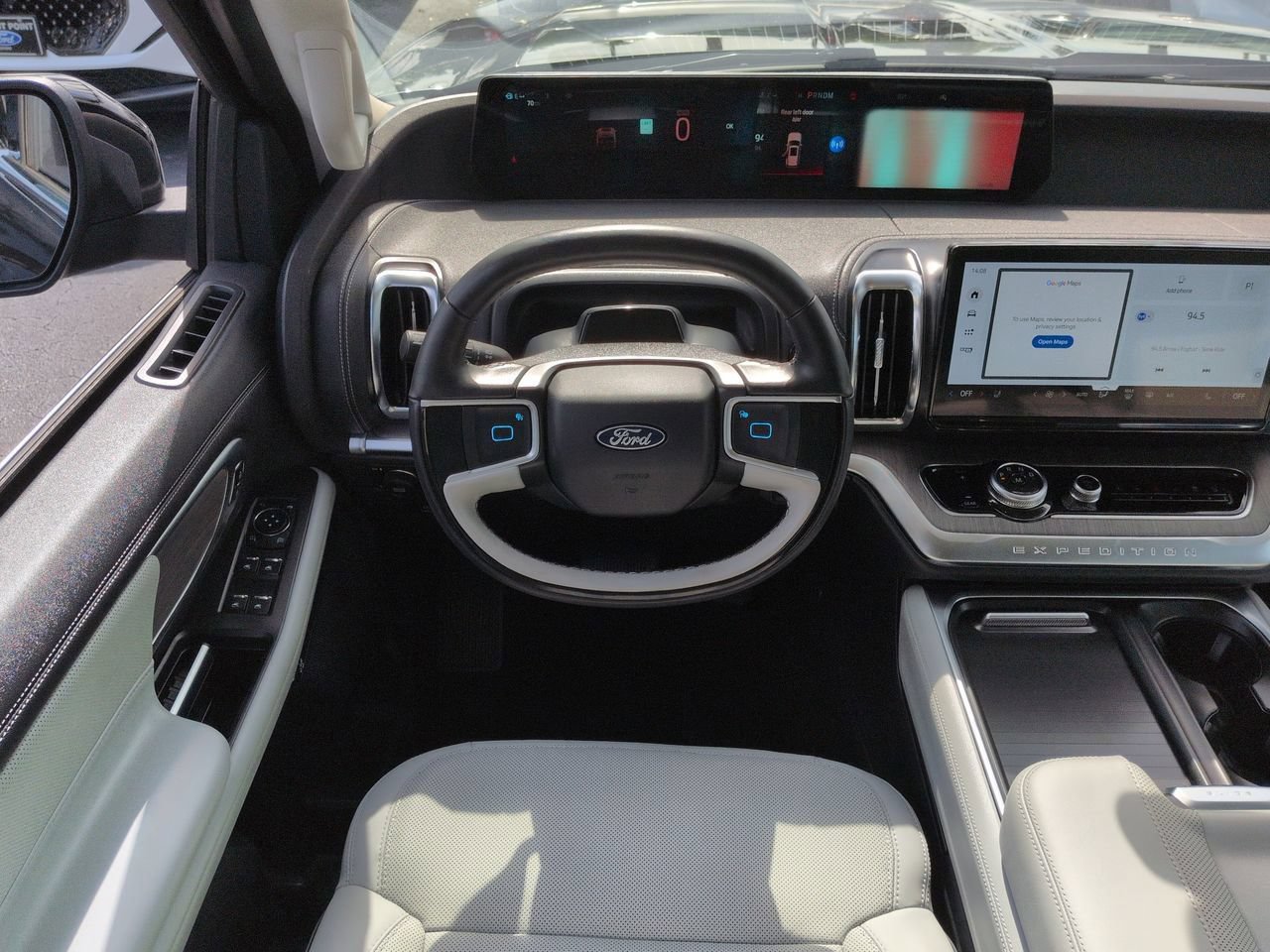 Certified 2025 Ford Expedition Max Platinum w/ Platinum Ultimate Package AWD/4WD image 16