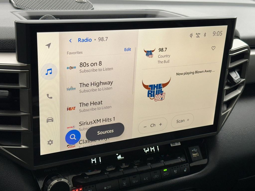 Used 2025 Toyota Tundra Limited image 17