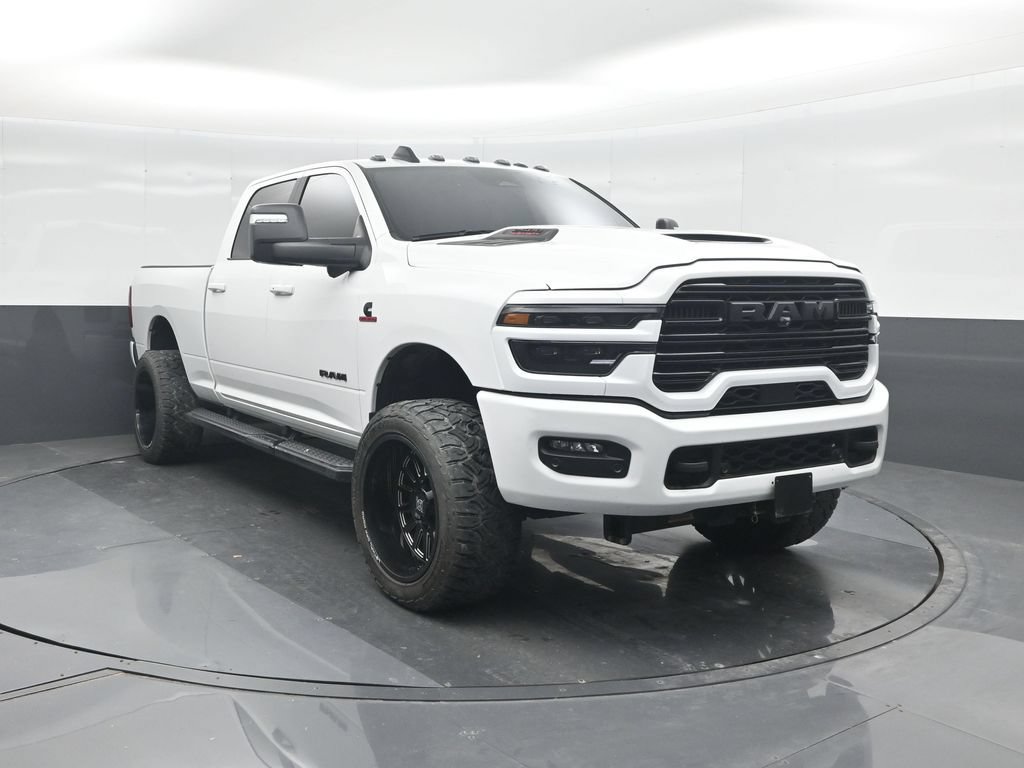 Used 2025 RAM 2500 Laramie AWD/4WD image 8