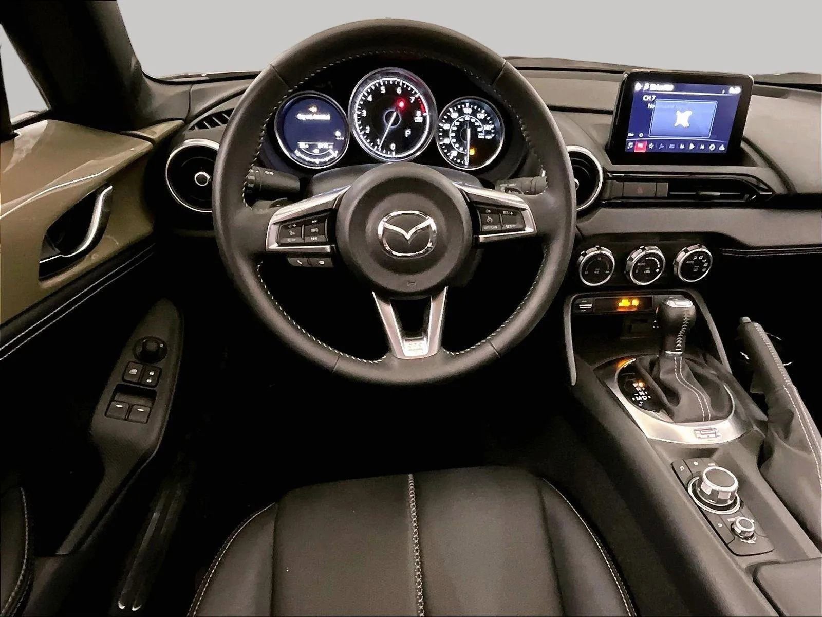 Used 2023 MAZDA MX-5 Miata Grand Touring w/ Weather Package RWD image 5