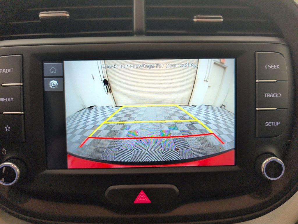 Used 2025 Kia Soul LX w/ LX Technology Package FWD image 27