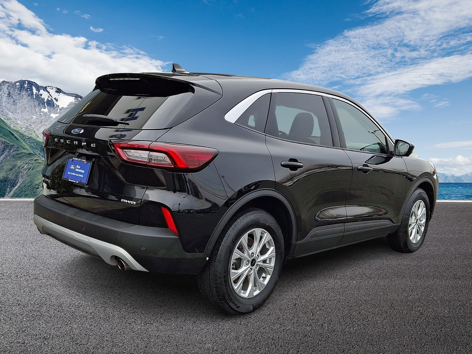 Certified 2023 Ford Escape Active w/ Tech Pack #2 image 4