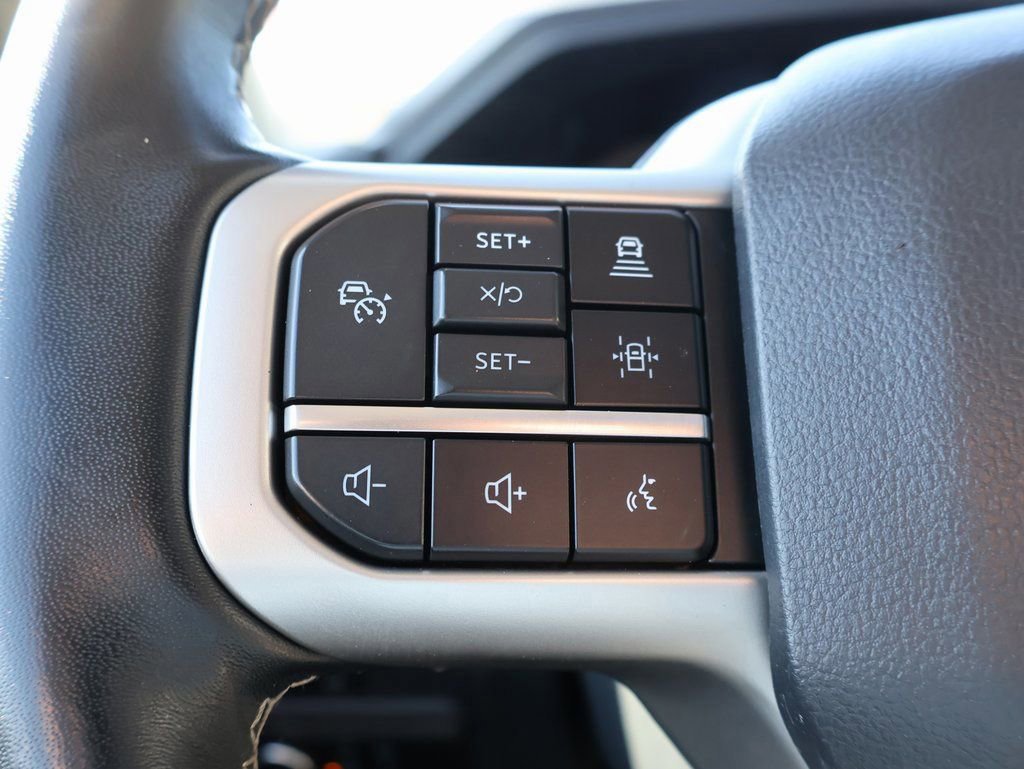 Certified 2024 Ford Expedition Limited image 28