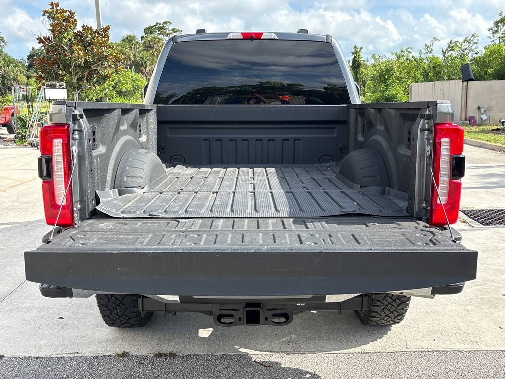 Certified 2025 Ford F250 Lariat w/ Tremor Off-Road Package AWD/4WD image 10