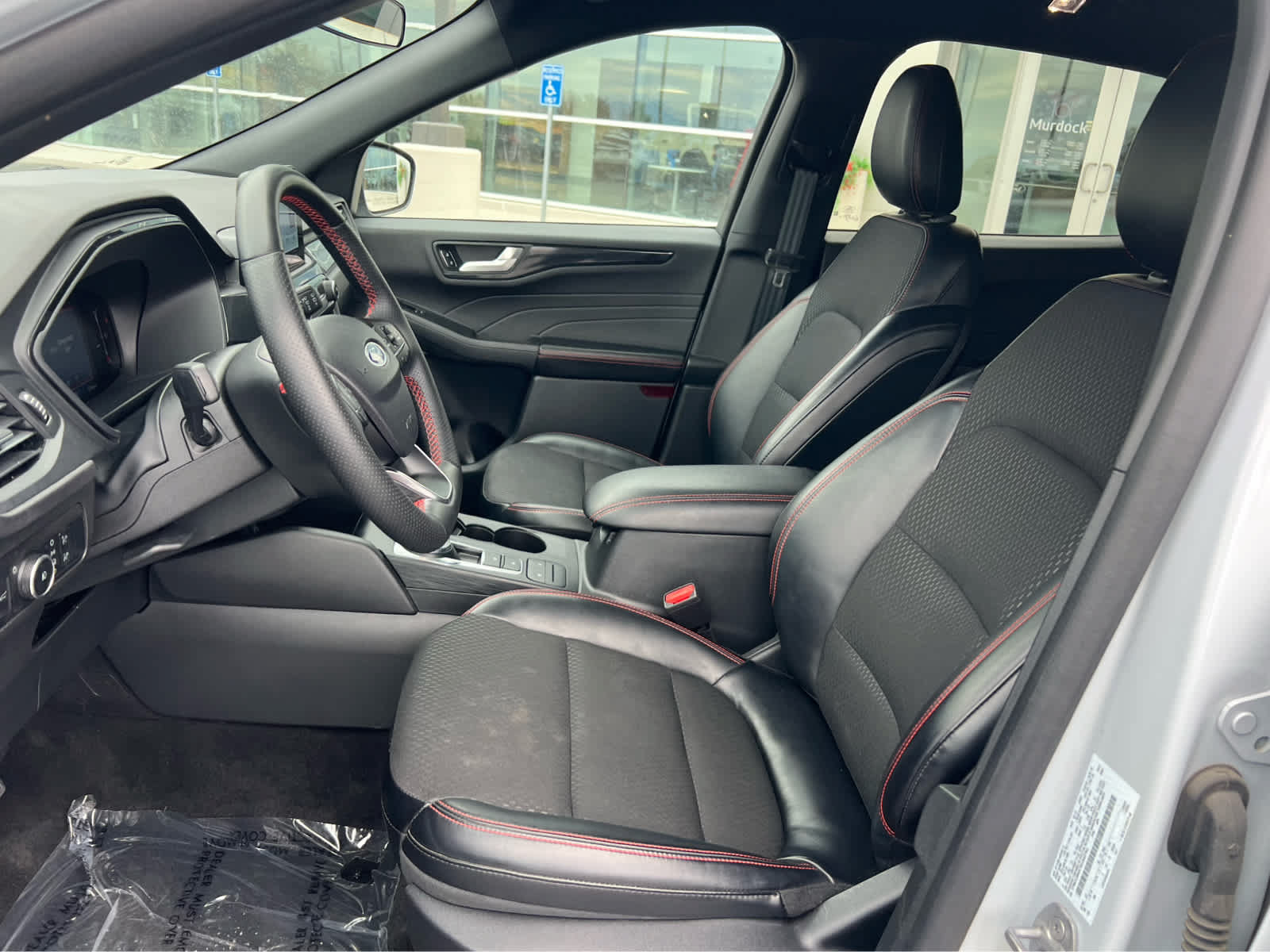Certified 2025 Ford Escape ST-Line Select AWD/4WD image 27