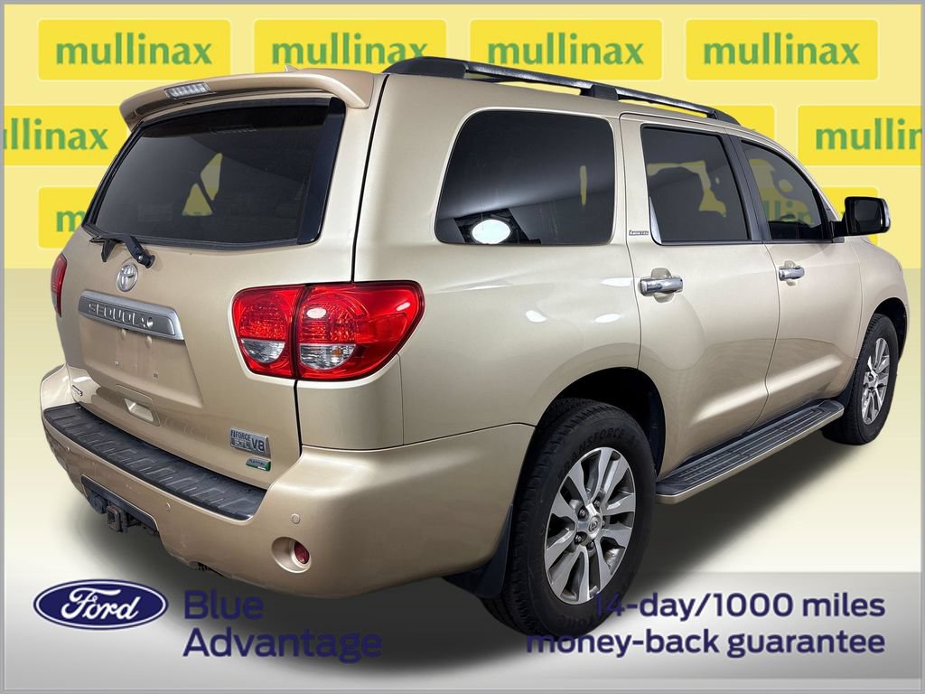 Used 2017 Toyota Sequoia Limited w/ Safety & Convenience Package AWD/4WD image 4