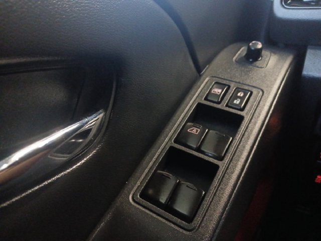 Used 2025 Nissan Frontier PRO-4X w/ Pro Convenience Package AWD/4WD image 12