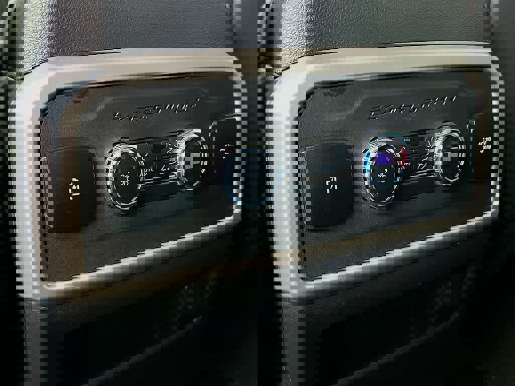 Certified 2023 Ford Expedition XLT image 15