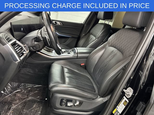 Used 2025 BMW X5 xDrive50e AWD/4WD image 3