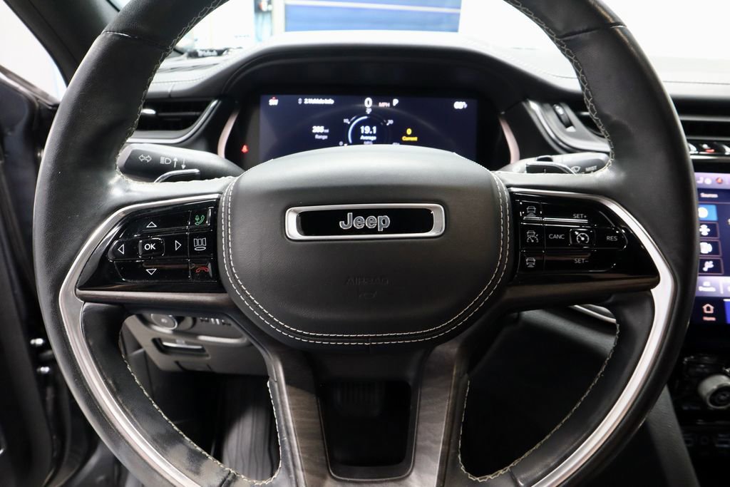 Used 2021 Jeep Grand Cherokee L Overland w/ Luxury Tech Group IV image 35