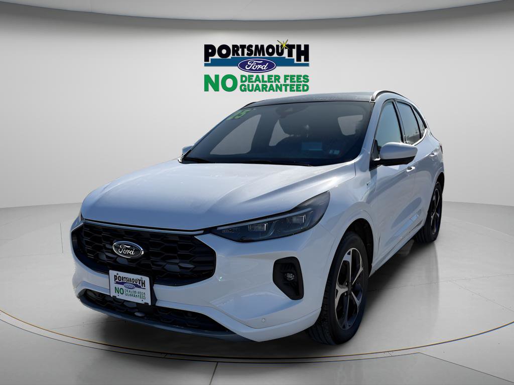 Certified 2025 Ford Escape ST-Line Elite w/ Premium Technology Package AWD/4WD image 17