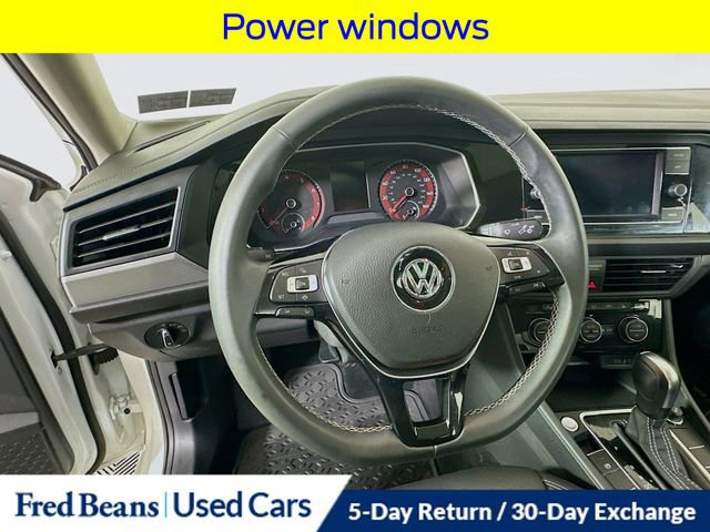 Used 2021 Volkswagen Jetta SE w/ SE Cold Weather Package image 14