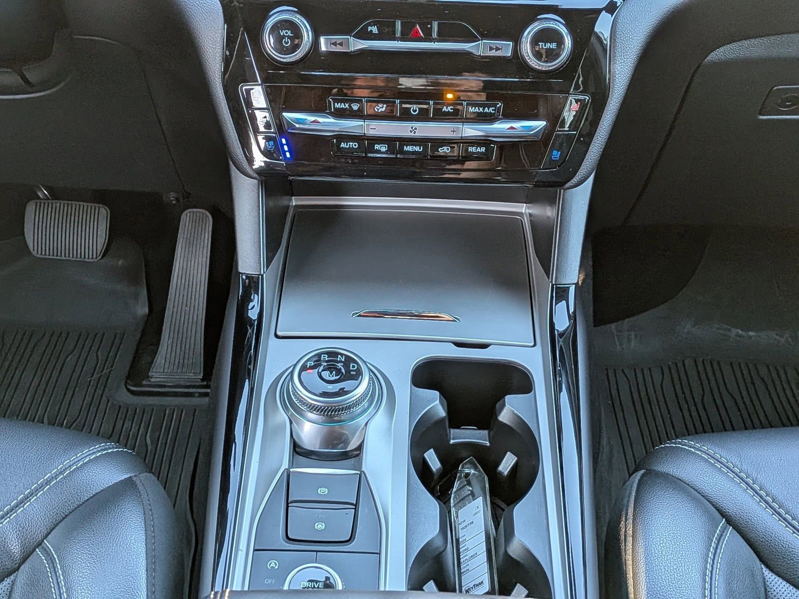 Certified 2024 Ford Explorer ST w/ Equipment Group 401A image 21