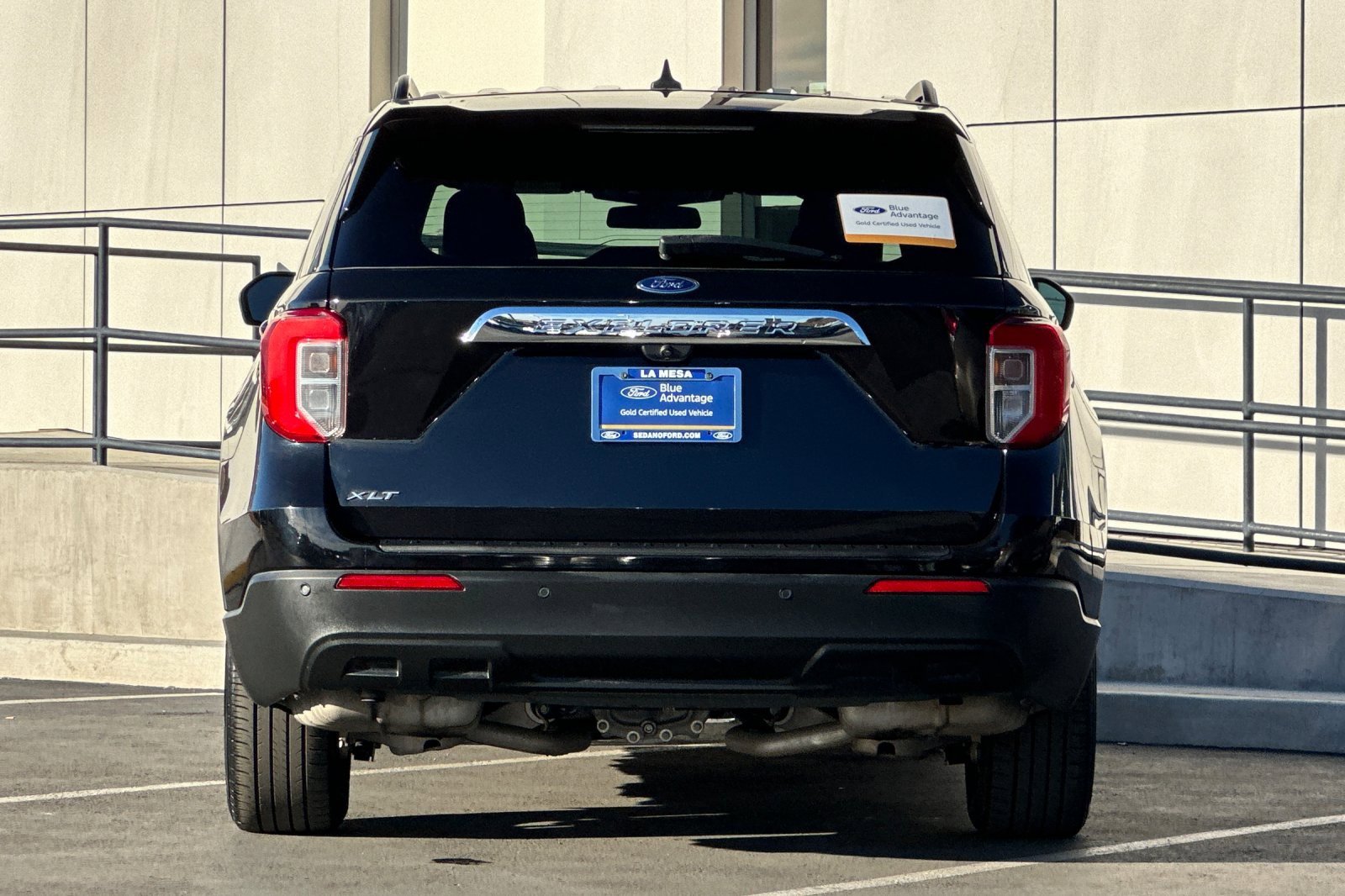 Certified 2022 Ford Explorer XLT image 4