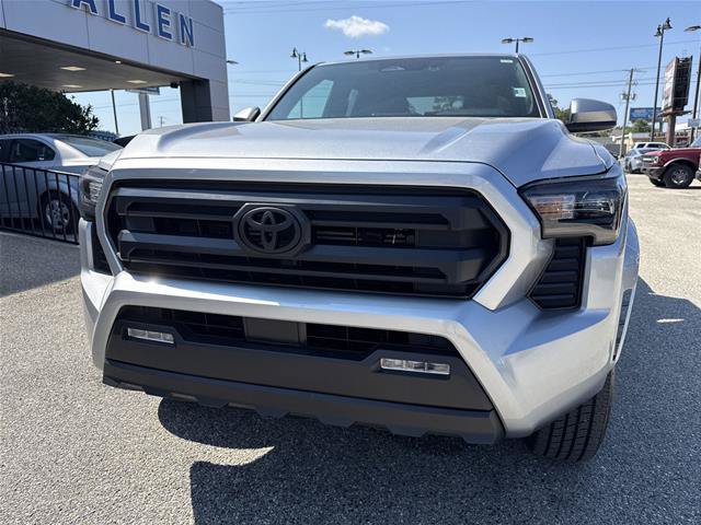 Used 2026 Toyota Tacoma SR5 AWD/4WD image 16