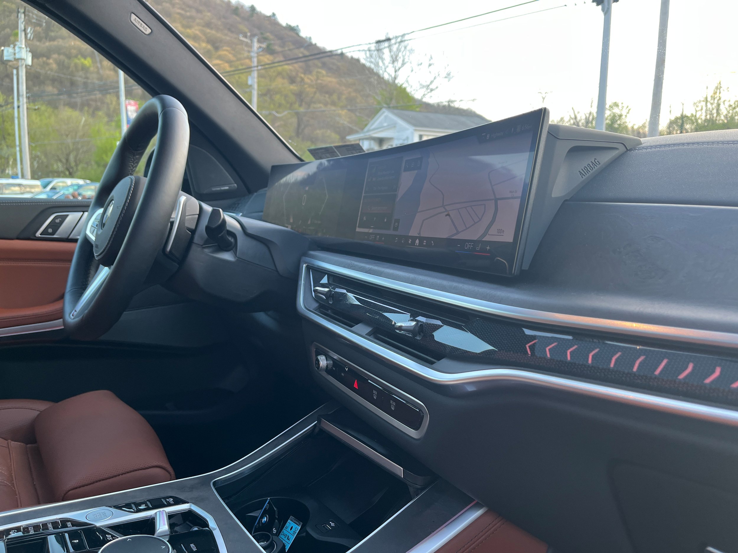 Used 2024 BMW X5 xDrive40i w/ M Sport Package AWD/4WD image 17