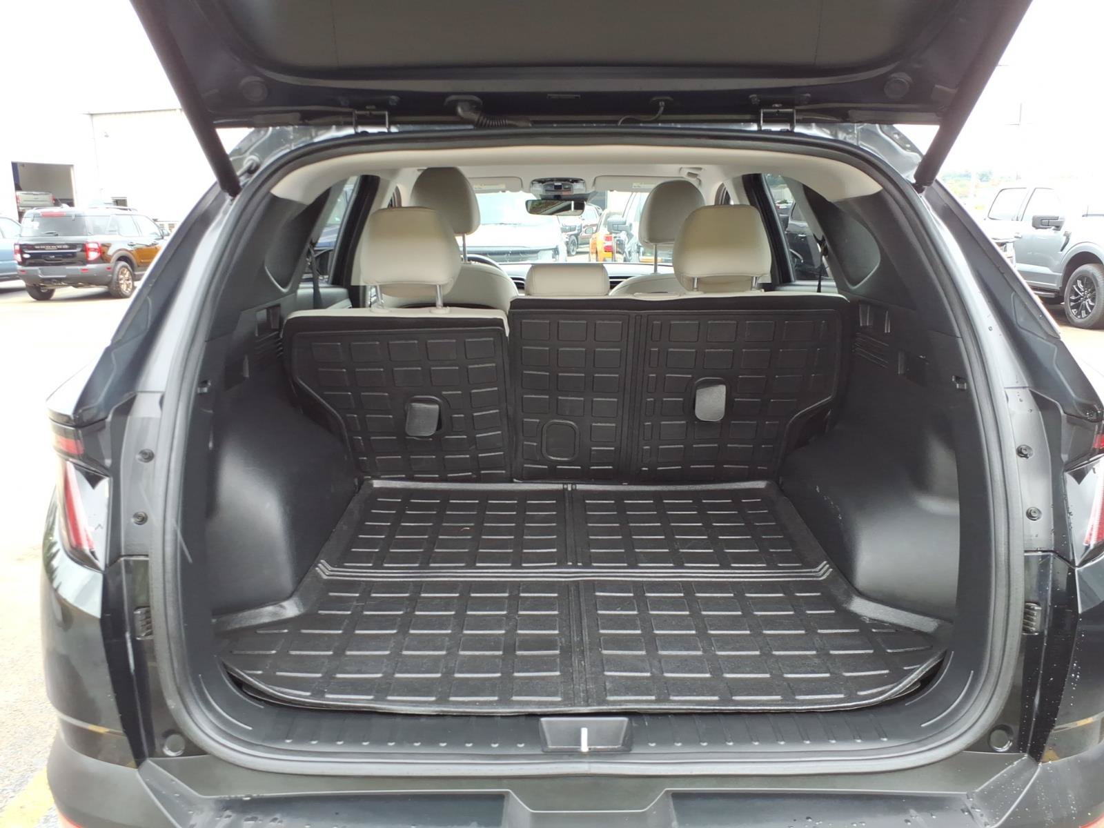 Used 2023 Hyundai Tucson SEL w/ Convenience Package AWD/4WD image 10