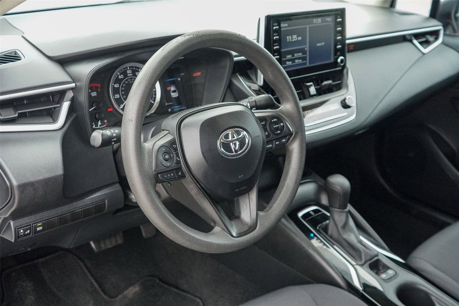 Used 2020 Toyota Corolla LE FWD image 8