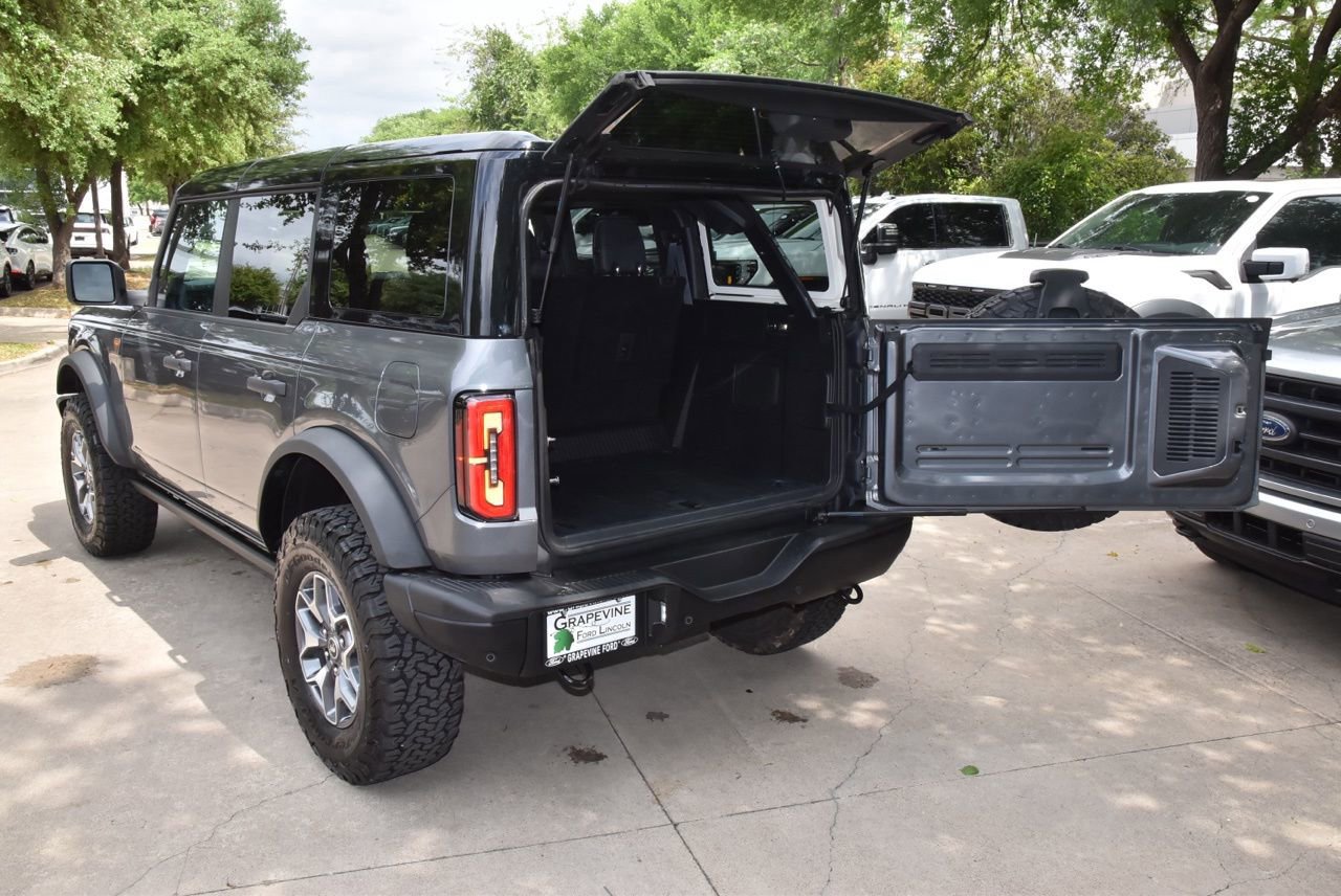 Certified 2025 Ford Bronco Badlands image 7