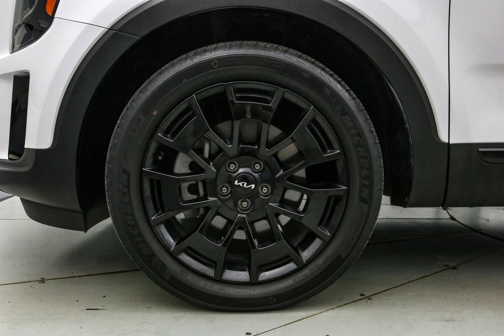 Used 2022 Kia Telluride EX w/ EX Premium Package image 10