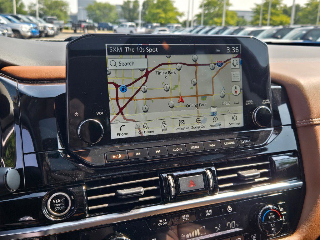 Used 2024 Nissan Pathfinder Platinum image 26