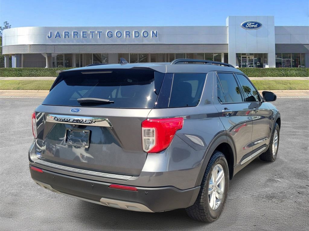 Certified 2023 Ford Explorer XLT w/ Equipment Group 202A RWD image 4