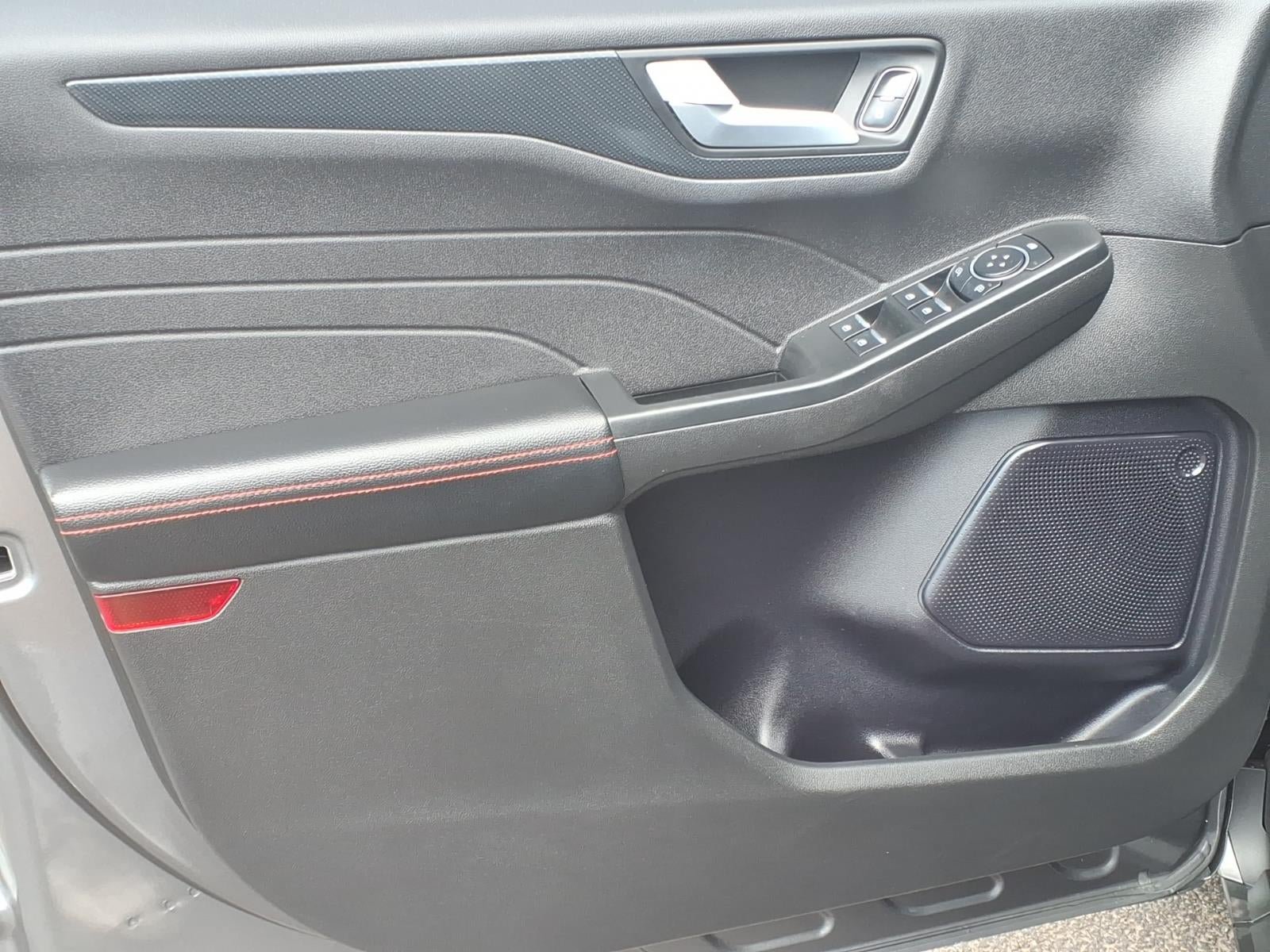 Certified 2024 Ford Escape ST-Line w/ Tech Pack #1 FWD image 21