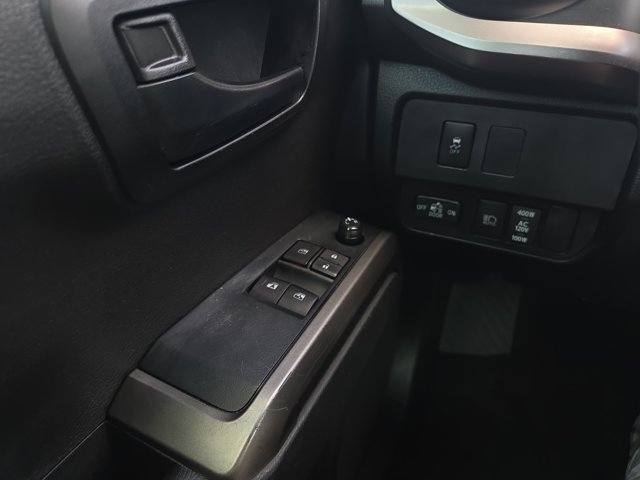 Used 2022 Toyota Tacoma SR5 w/ Technology Package RWD image 15