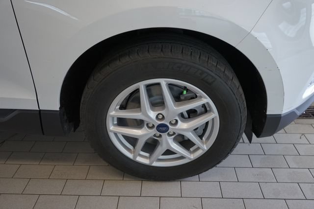 Certified 2022 Ford Edge SEL w/ Convenience Package AWD/4WD image 15