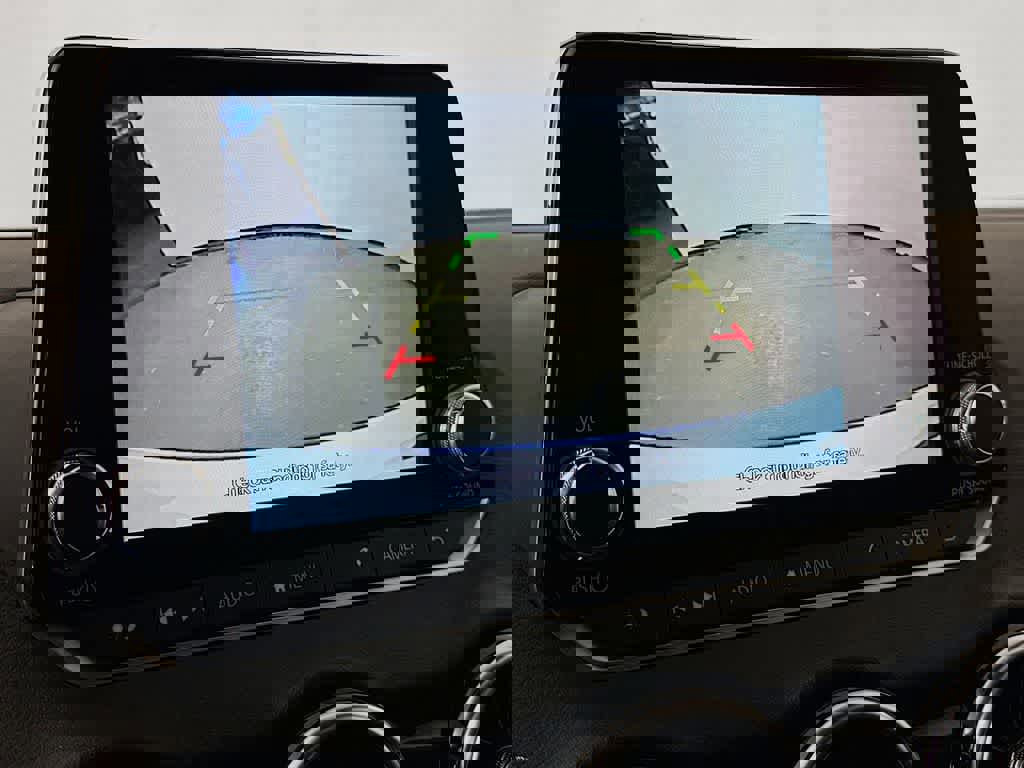 Used 2025 Nissan Sentra SV image 27