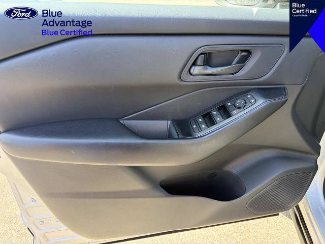 Used 2024 Nissan Rogue S FWD image 13