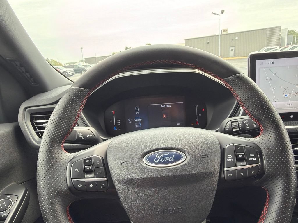 Certified 2023 Ford Escape ST-Line w/ Tech Pack #1 AWD/4WD image 15