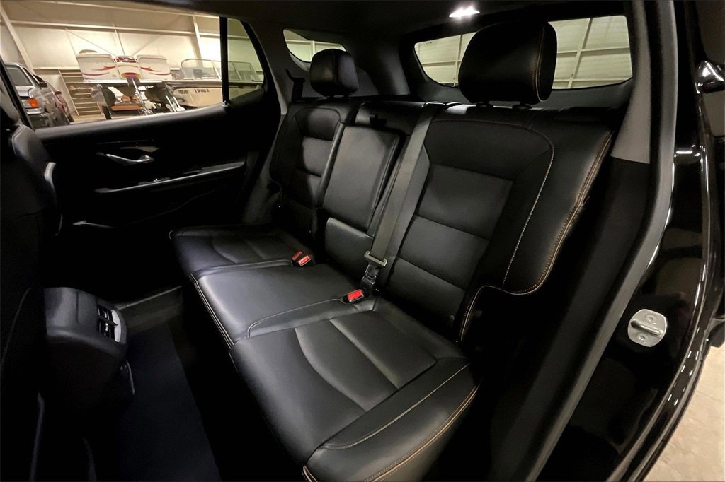 Used 2023 GMC Terrain AT4 image 24